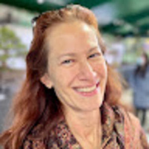 Meet your Posher, Elizabeth